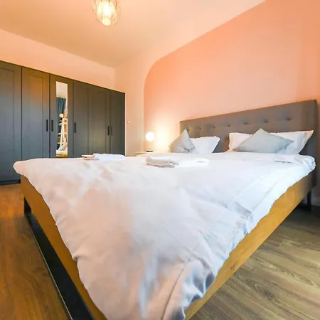 Grand Park Rose Iulius Mall *